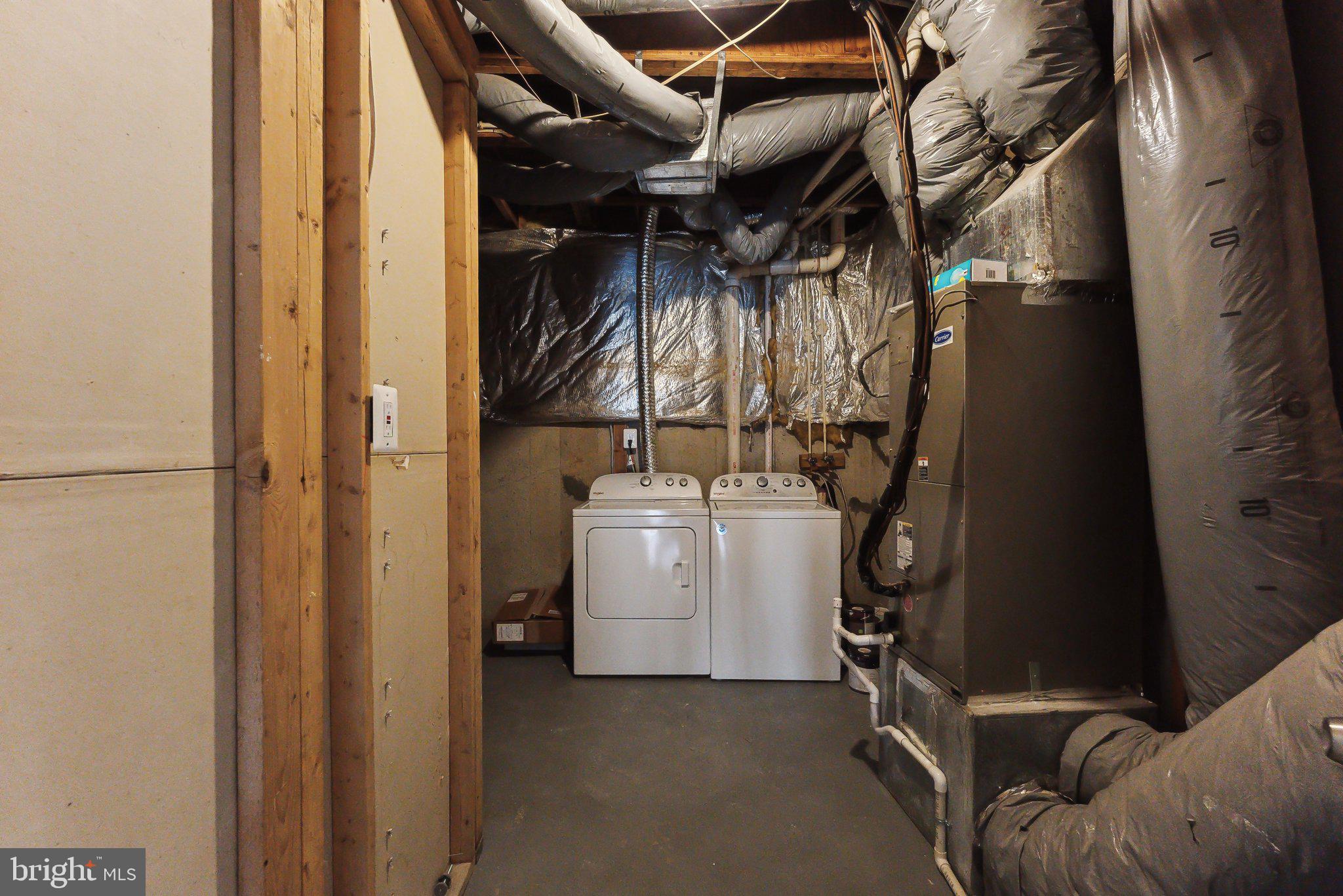 KINGSTOWNE - Residential Lease