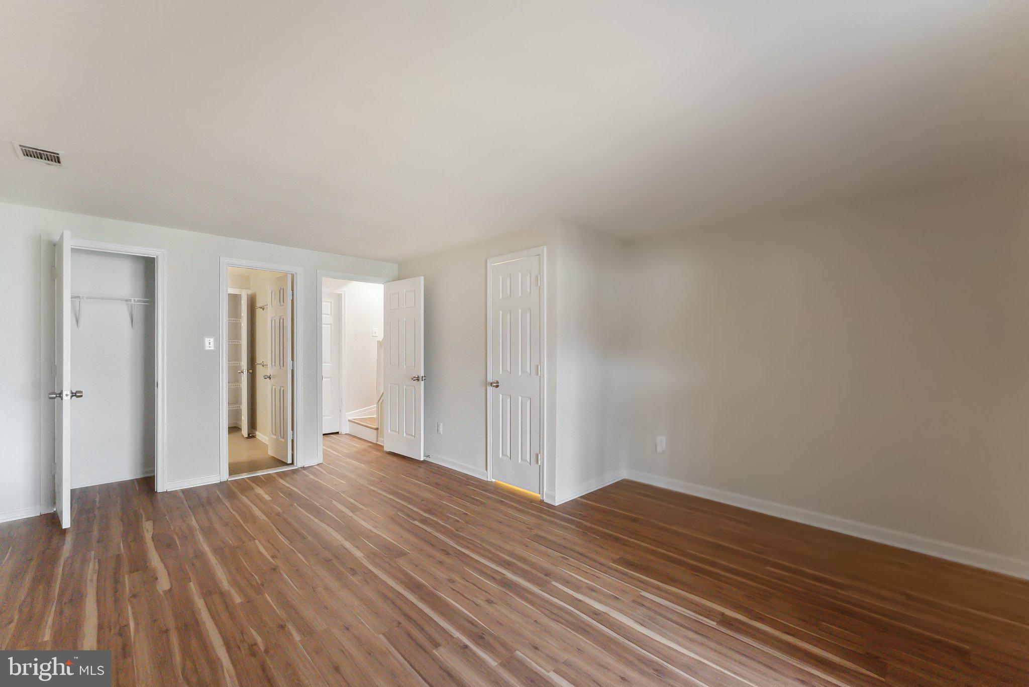 KINGSTOWNE - Residential Lease