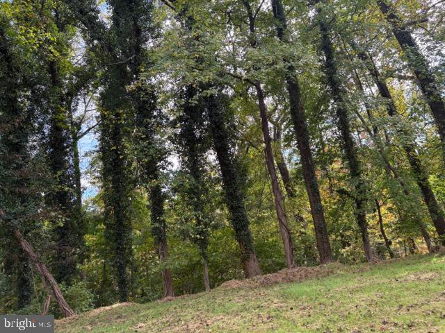 CHRIS MAR MANOR - Residential