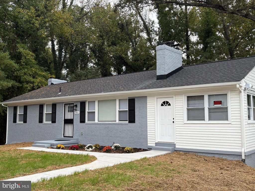 Photo of 5801 San Juan Drive, CLINTON, MD 20735 (MLS # MDPG2179998)