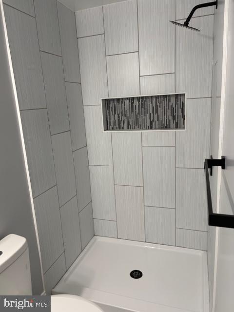 CHRIS MAR MANOR - Residential