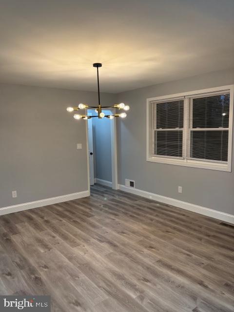 CHRIS MAR MANOR - Residential