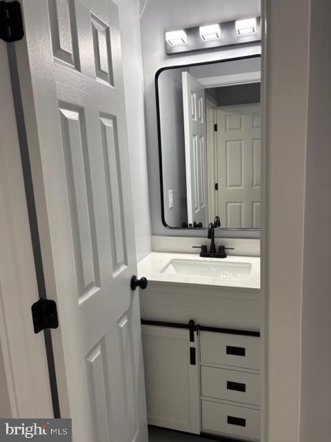 CHRIS MAR MANOR - Residential