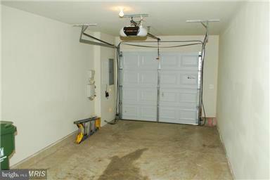 COPPERMINE CROSSING - Residential Lease