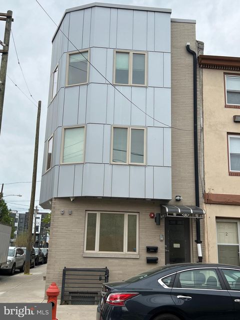 Condo For Rent - 1441 Brown Street #2<br/> PHILADELPHIA, PA 19130