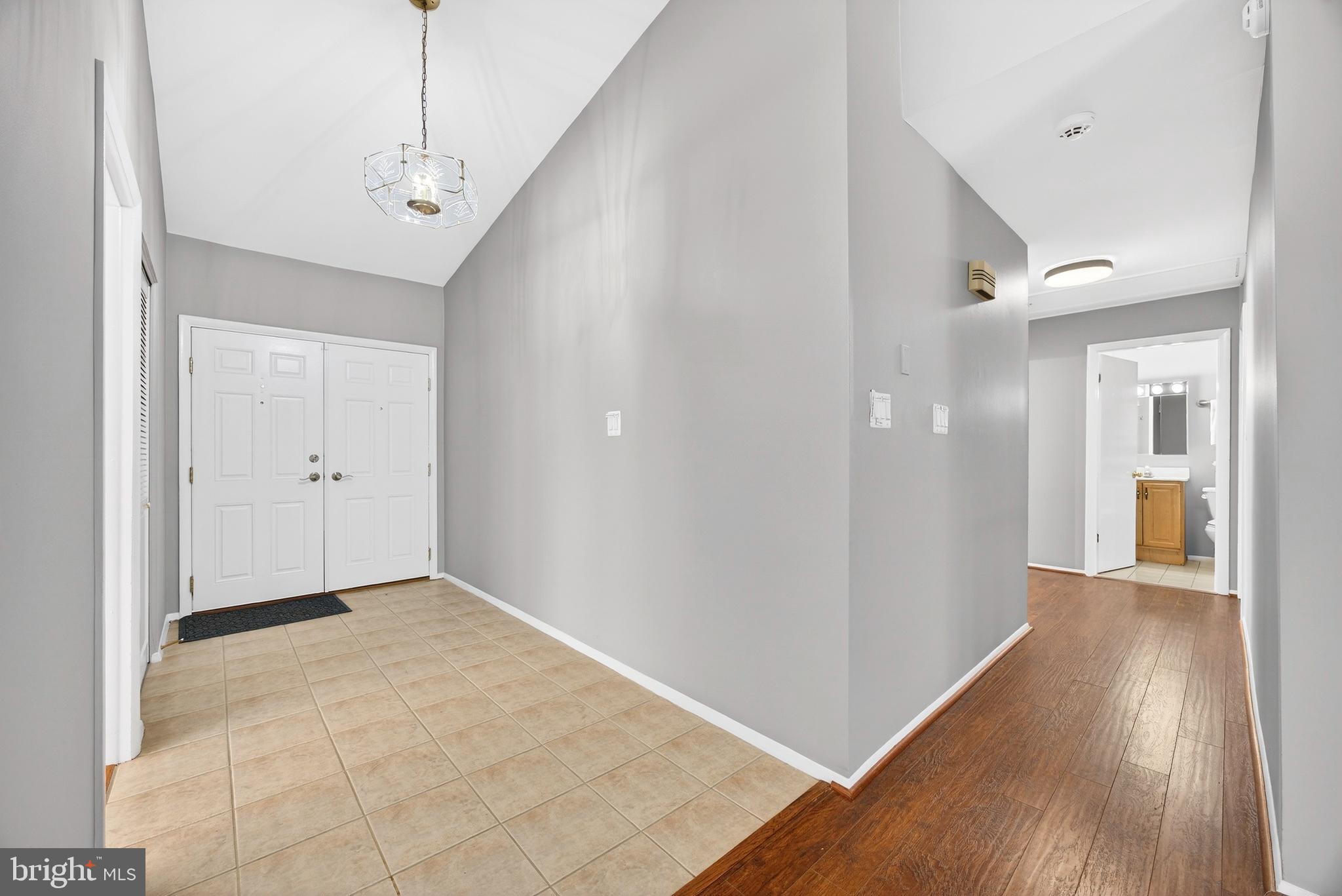 LONG REACH - Residential