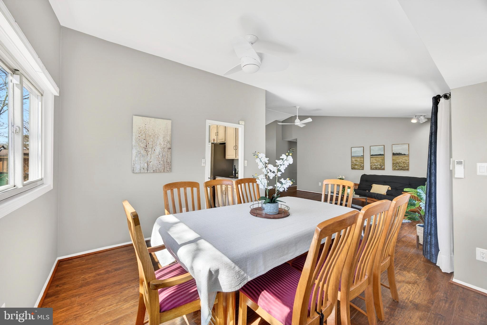 LONG REACH - Residential