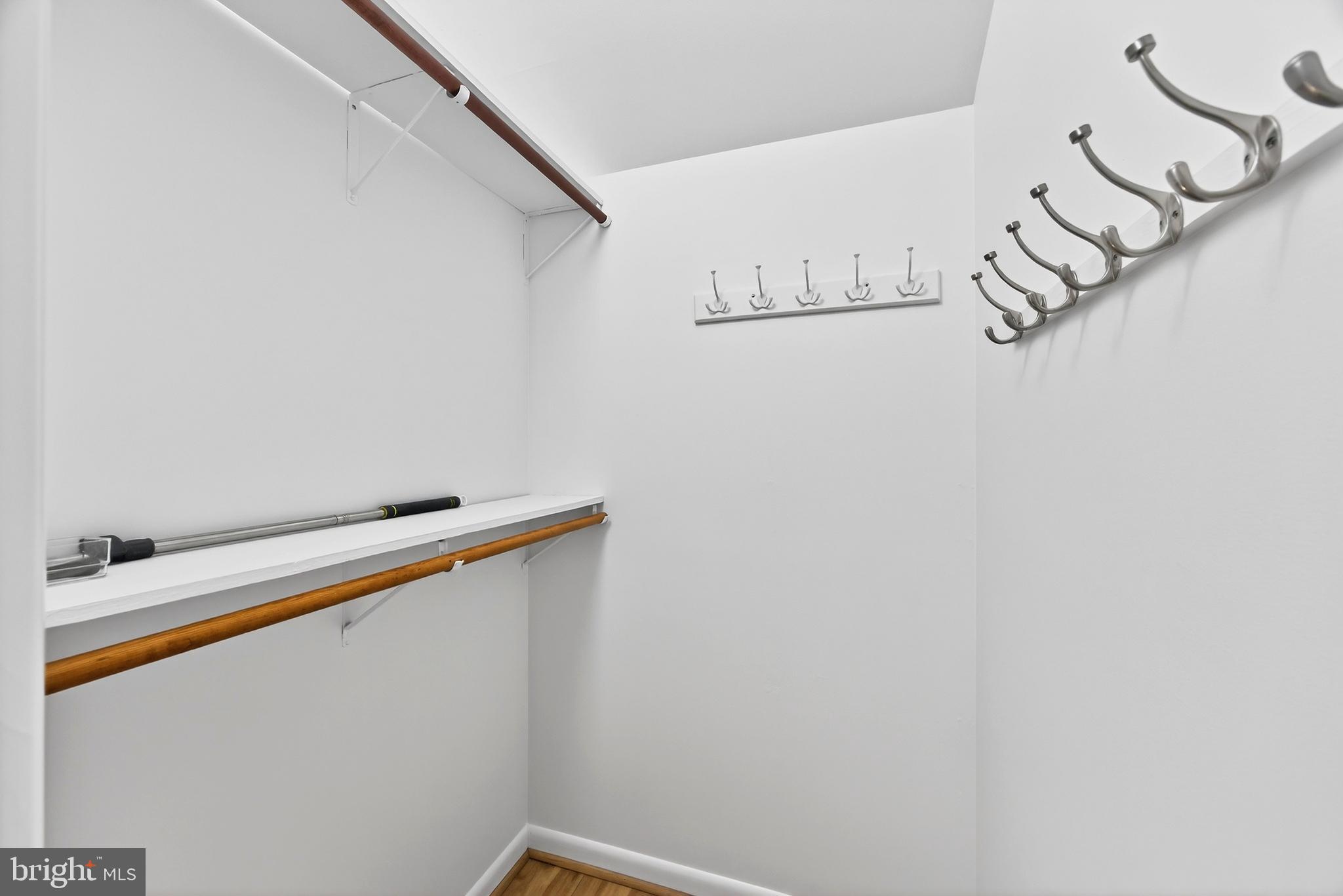 LONG REACH - Residential