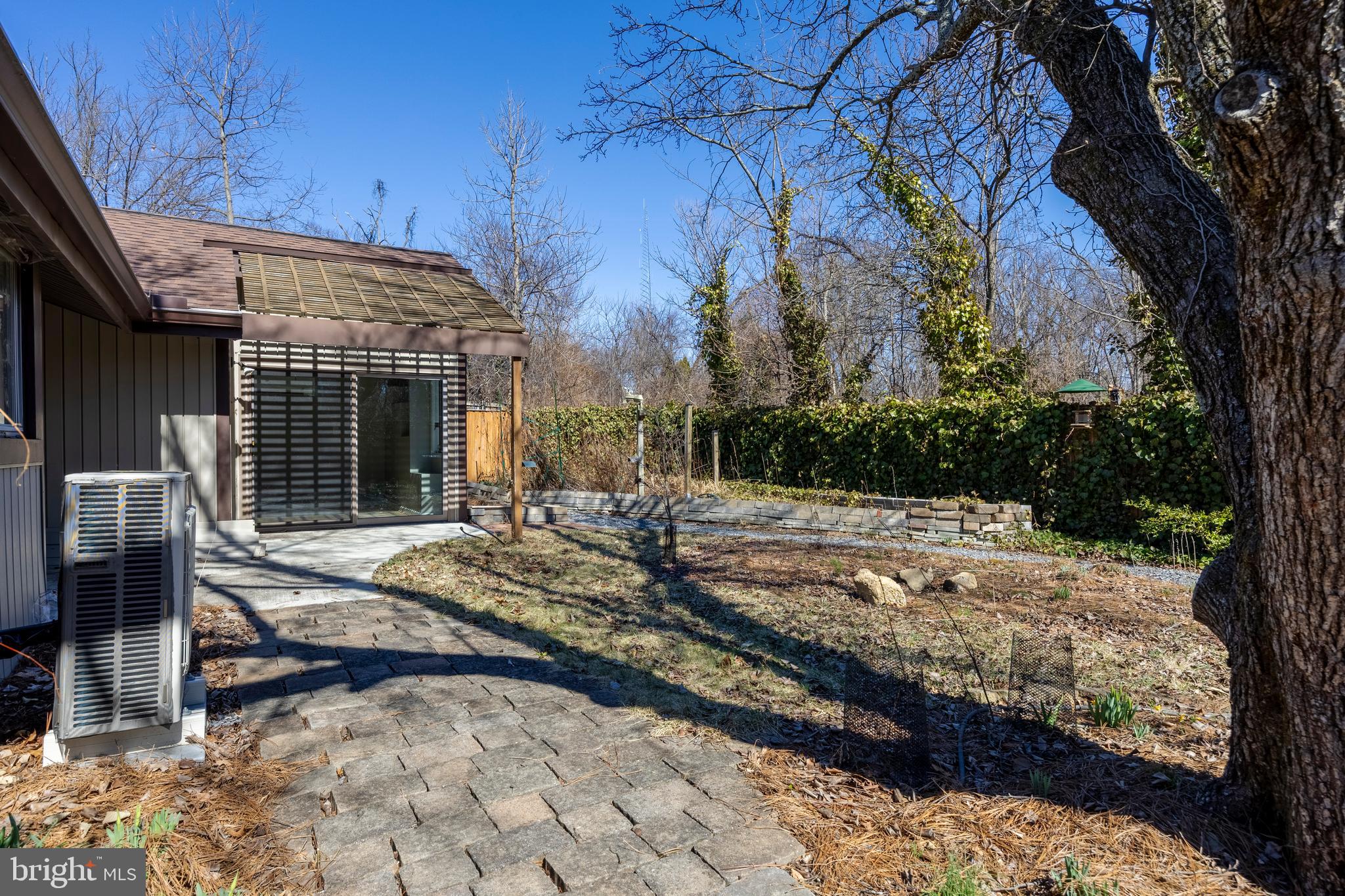 LONG REACH - Residential