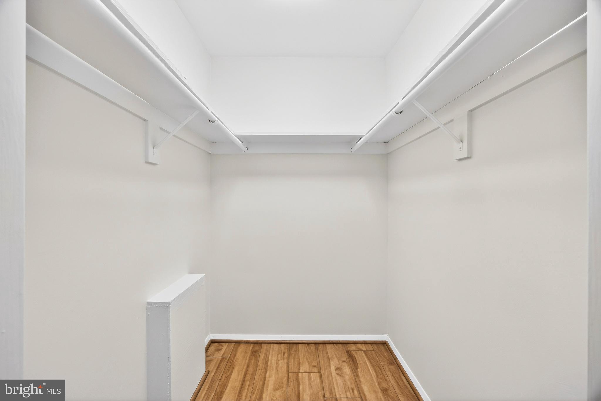 LONG REACH - Residential