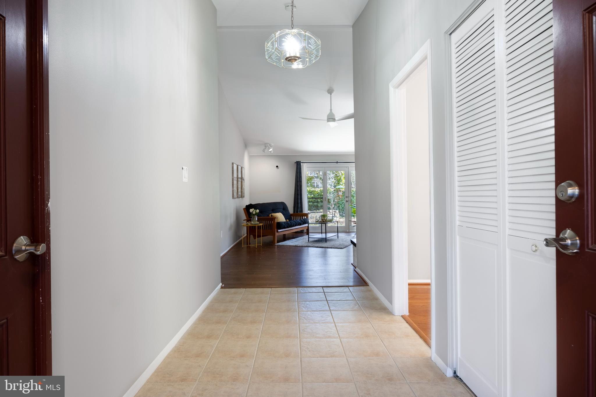 LONG REACH - Residential