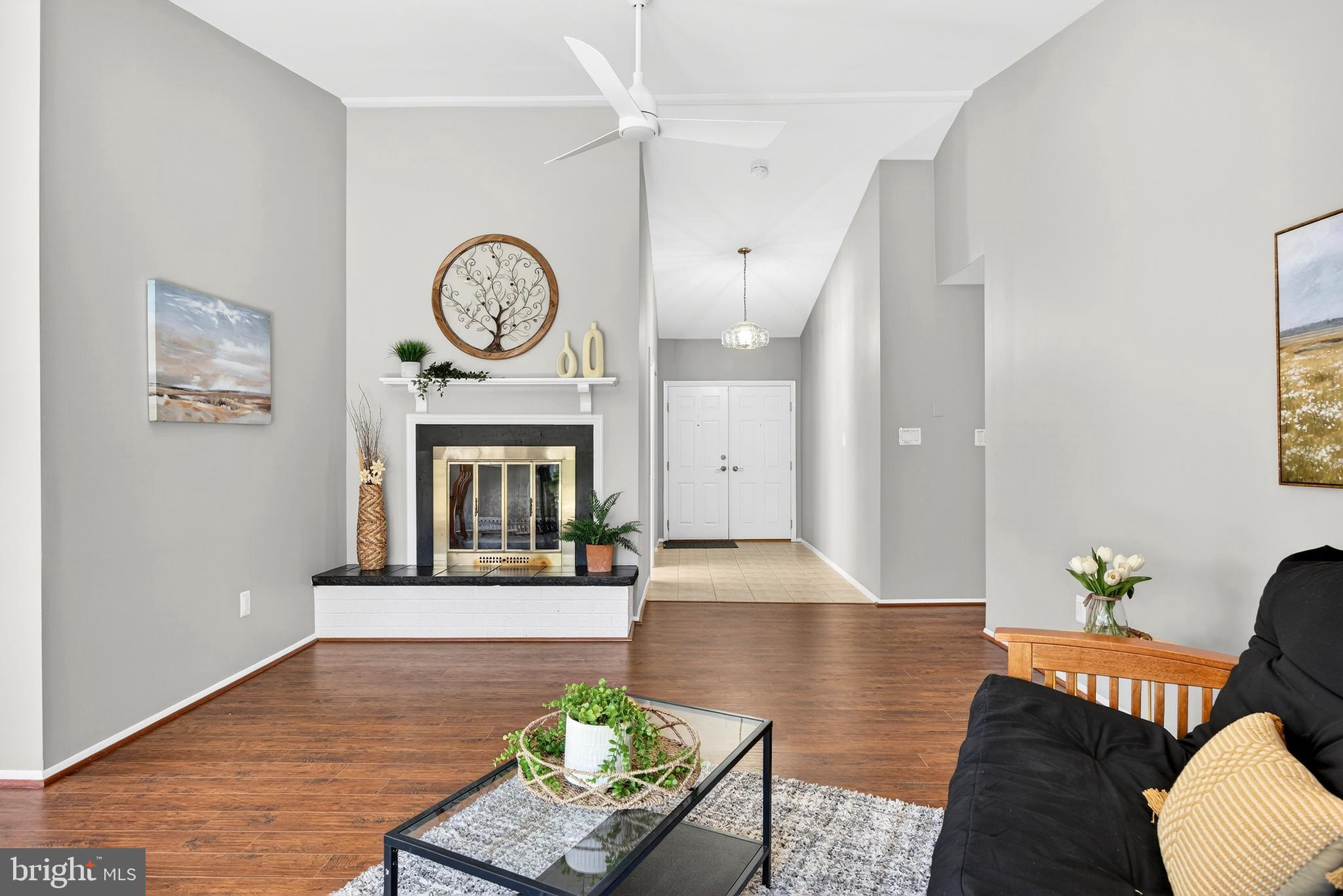 LONG REACH - Residential