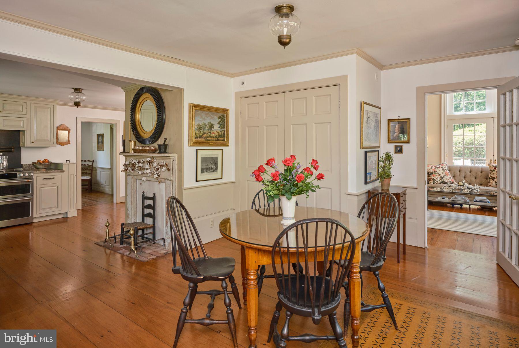 WASHINGTON CROSSING - Residential