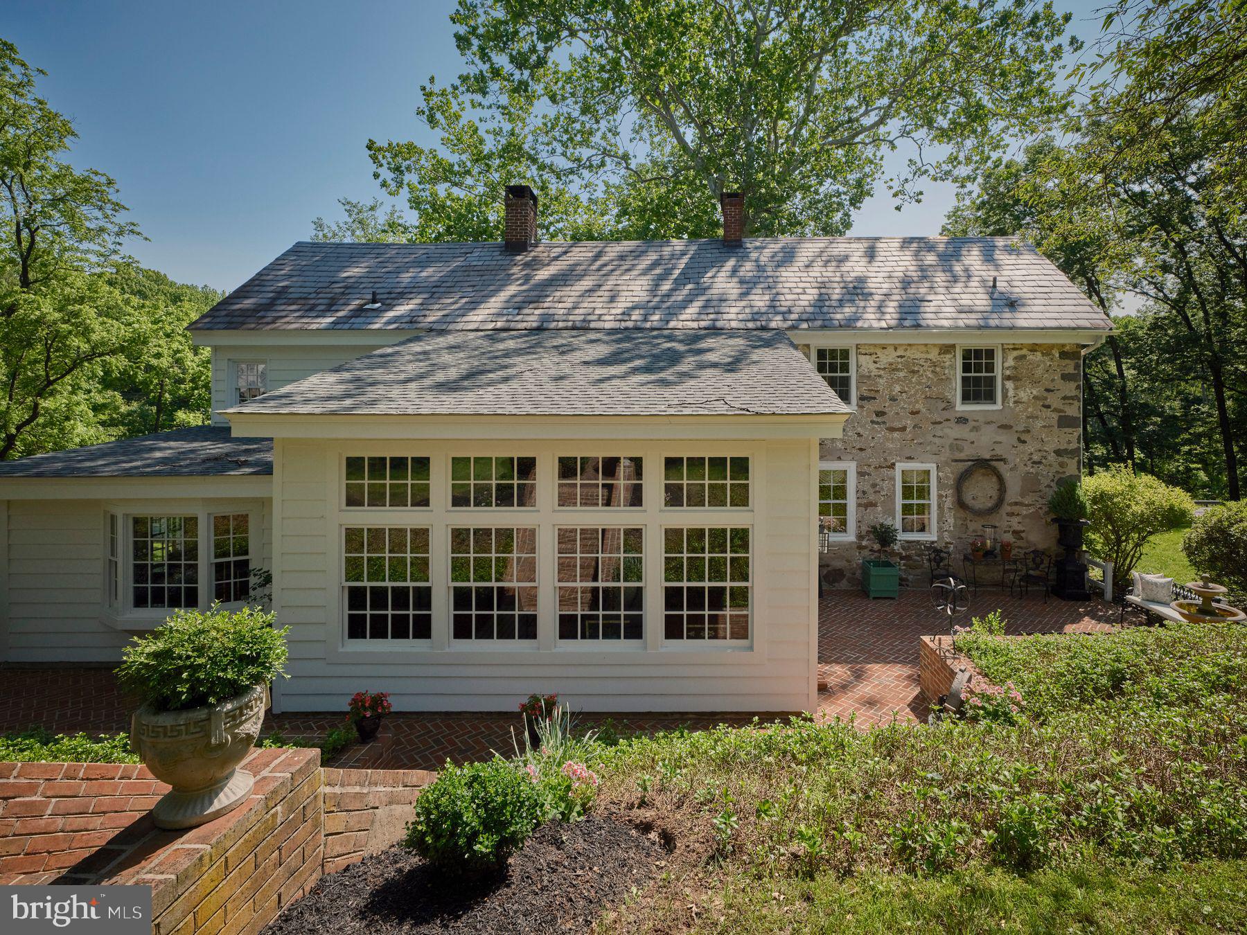 WASHINGTON CROSSING - Residential