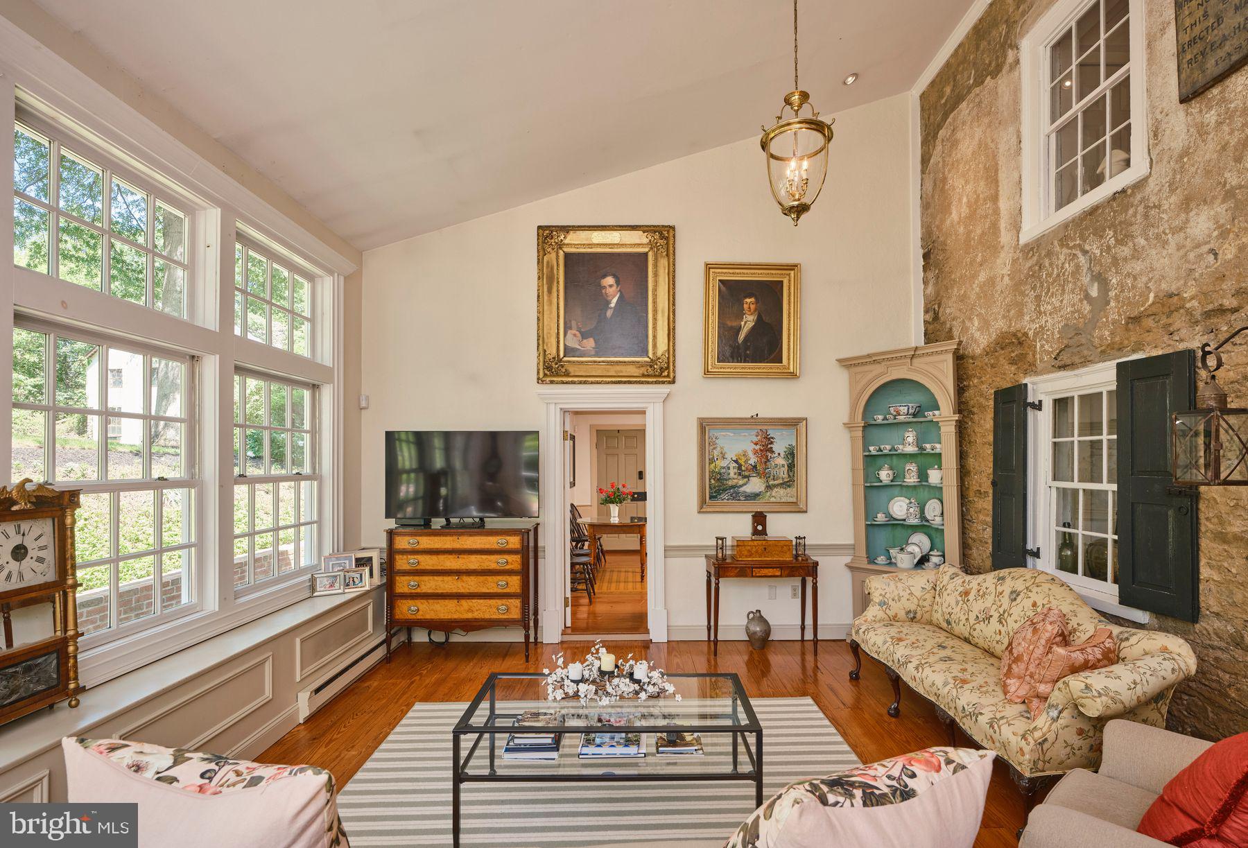 WASHINGTON CROSSING - Residential