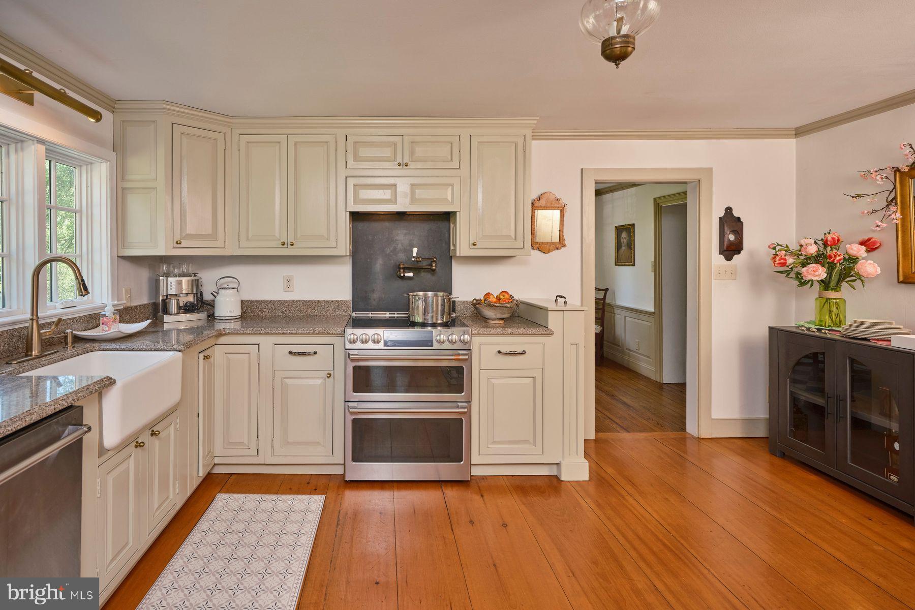 WASHINGTON CROSSING - Residential