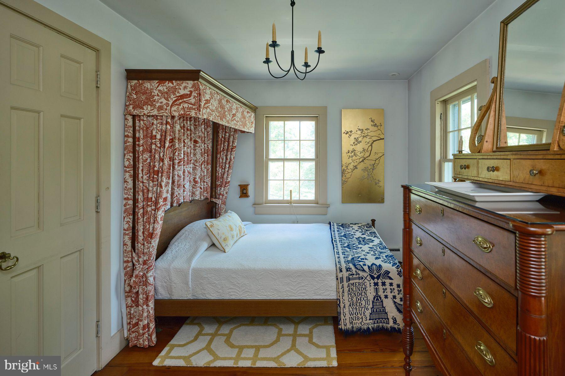 WASHINGTON CROSSING - Residential