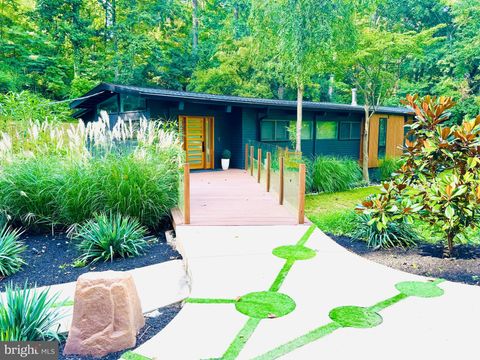 126 BRYN MAWR AVE NEWTOWN SQUARE PA 19073