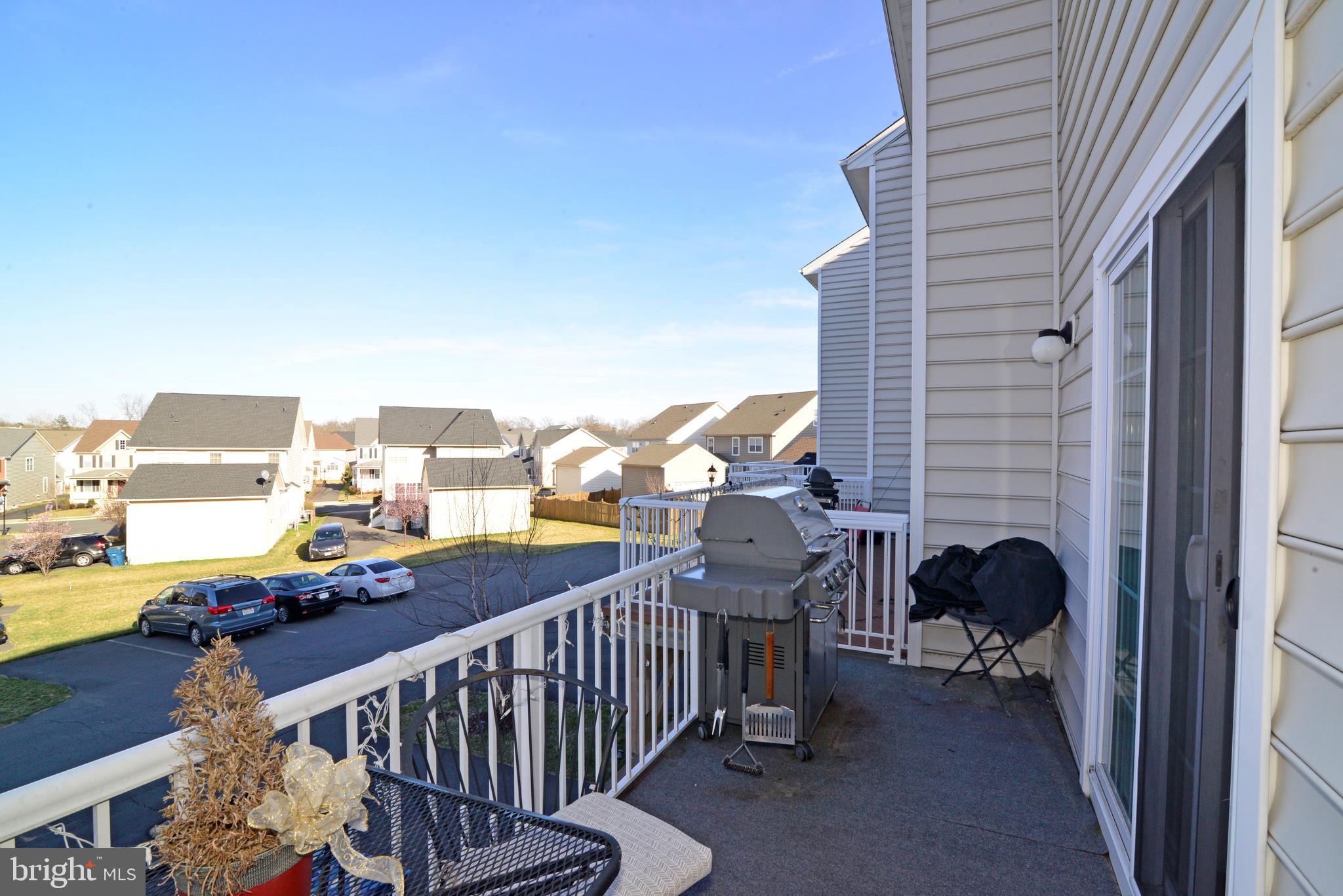 LOUDOUN VALLEY ESTATES 2 - Residential