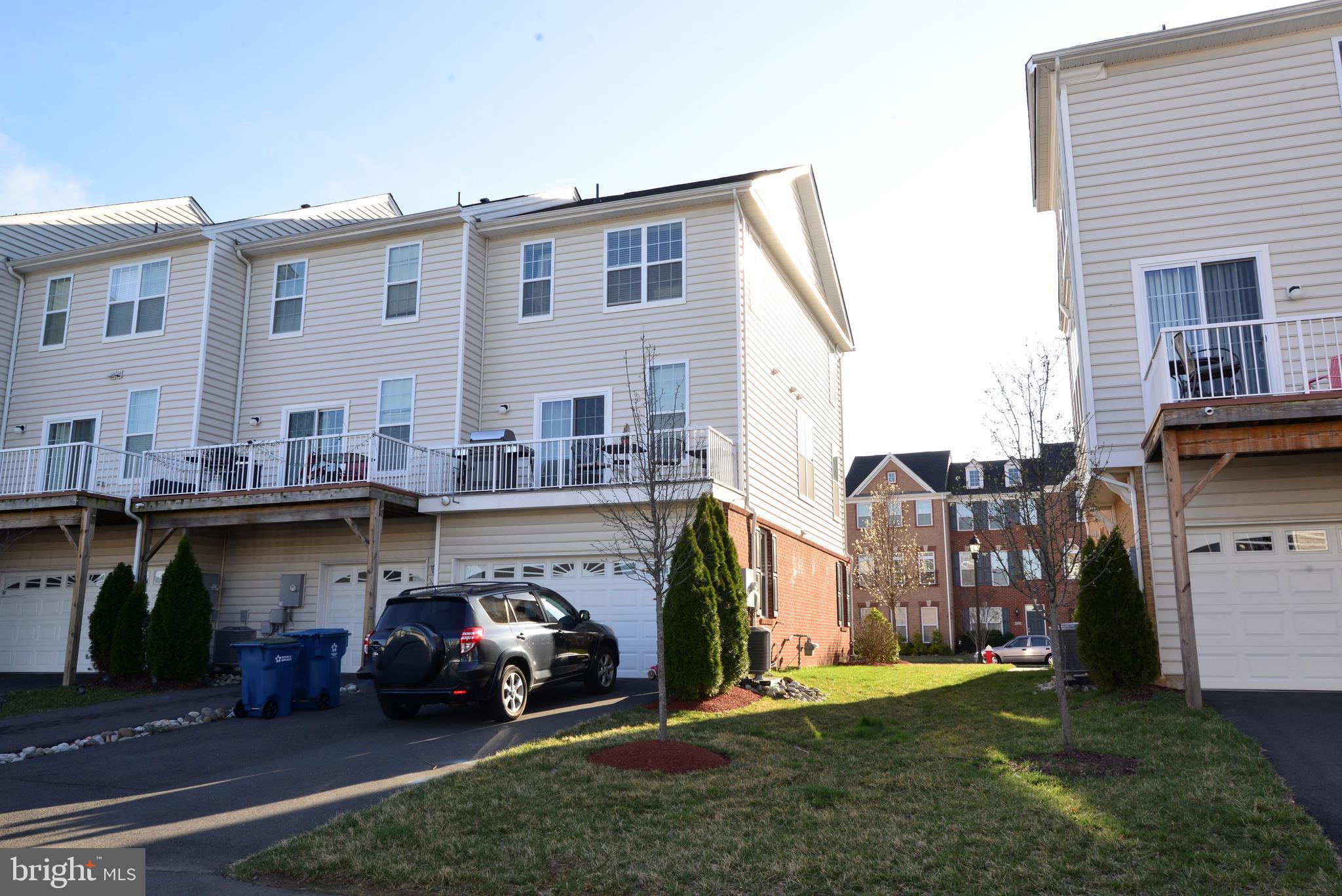 LOUDOUN VALLEY ESTATES 2 - Residential