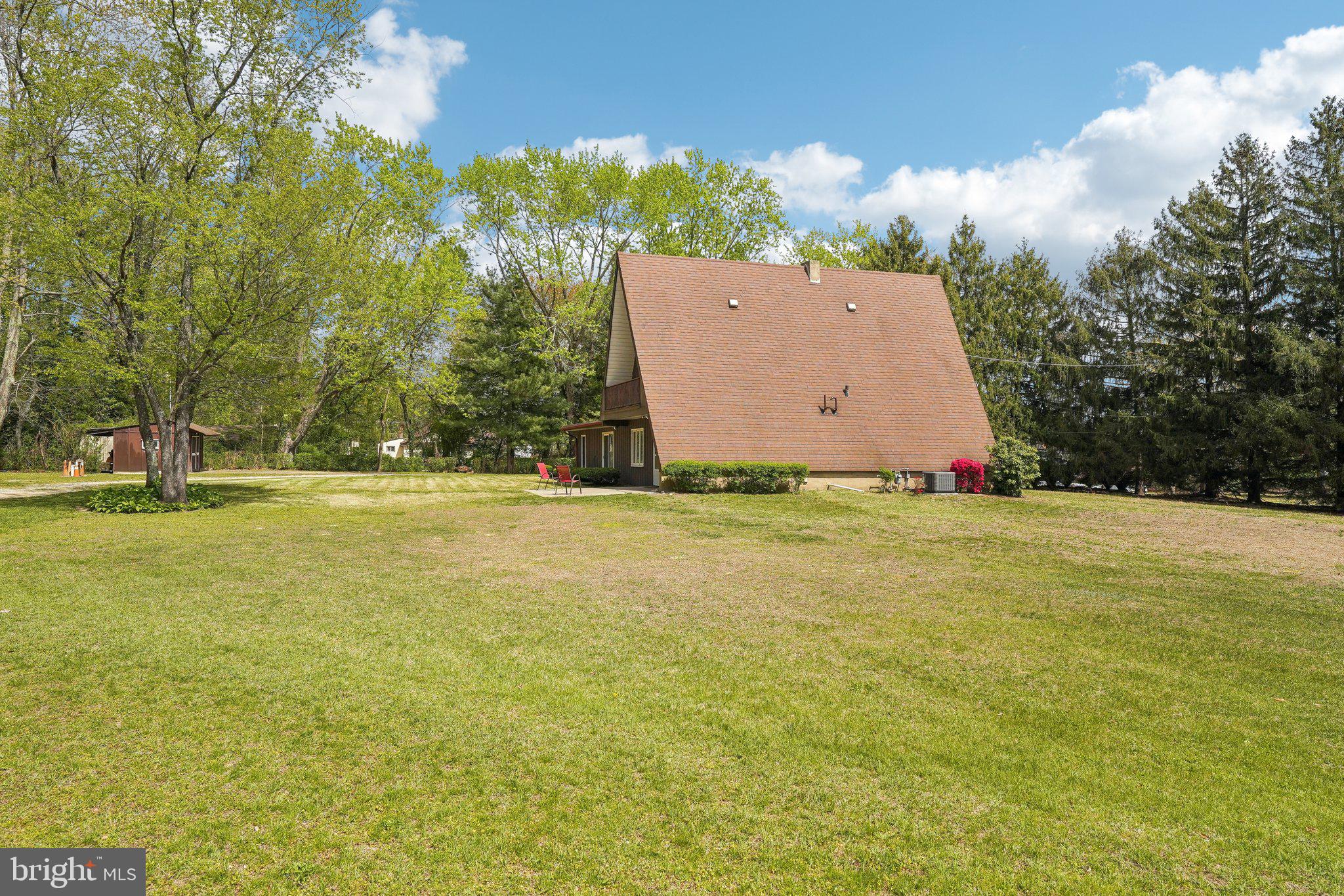 2 OAKVIEW DRIVE