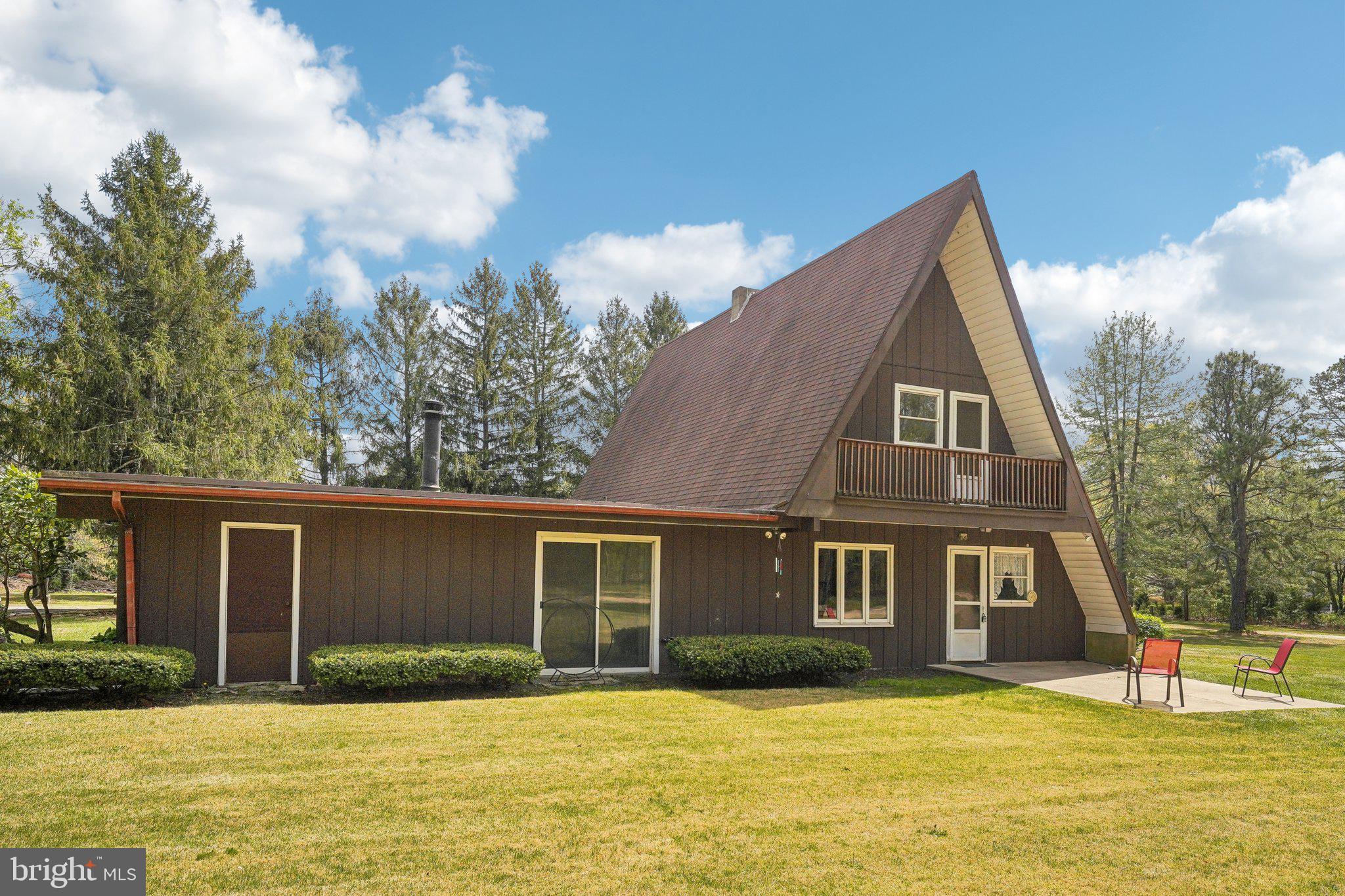 2 OAKVIEW DRIVE