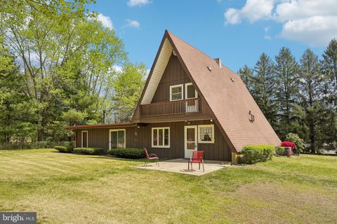 2 OAKVIEW DRIVE BERLIN NJ 08009