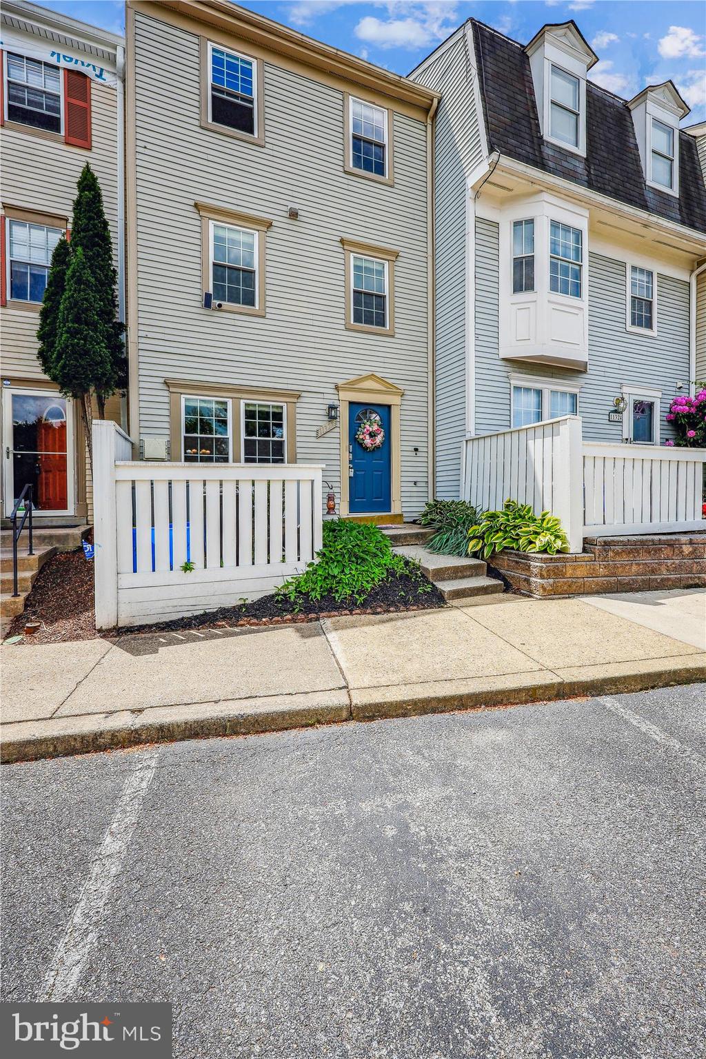 GREENFIELD COMMONS - Residential