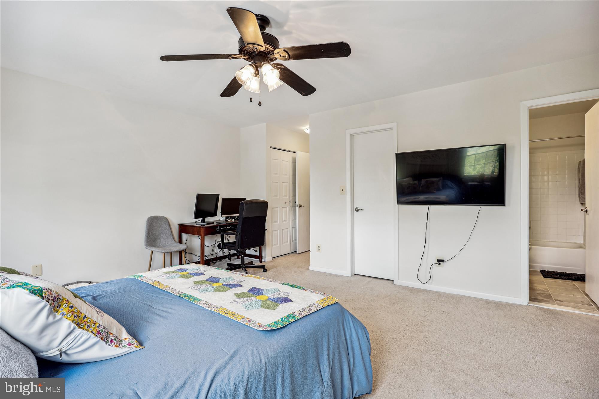 GREENFIELD COMMONS - Residential