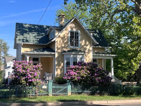 Photo of 320 Culpeper Street, WARRENTON, VA 20186 (MLS # VAFQ2021822)