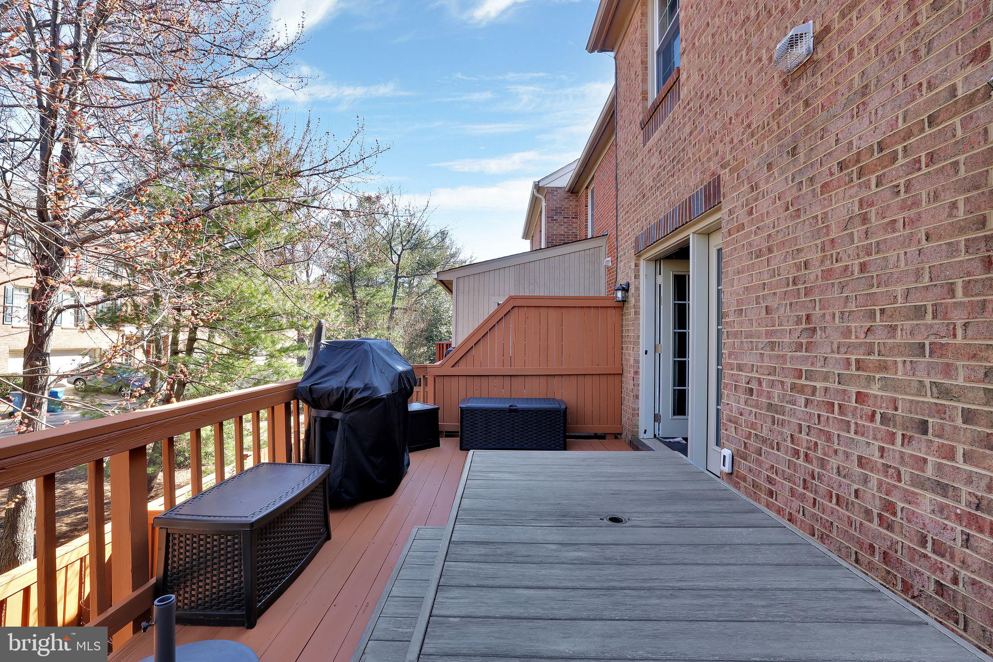 MERRY OAKS - Residential Lease