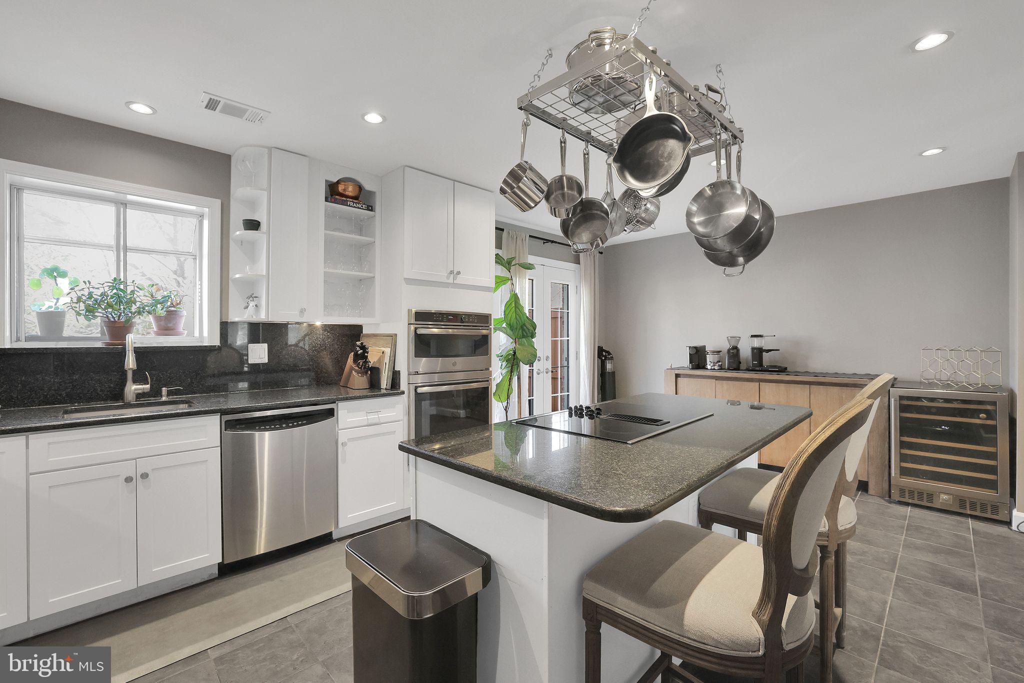 MERRY OAKS - Residential Lease