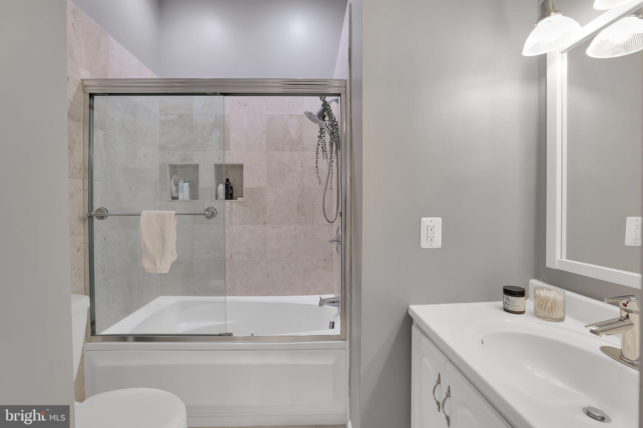 MERRY OAKS - Residential Lease