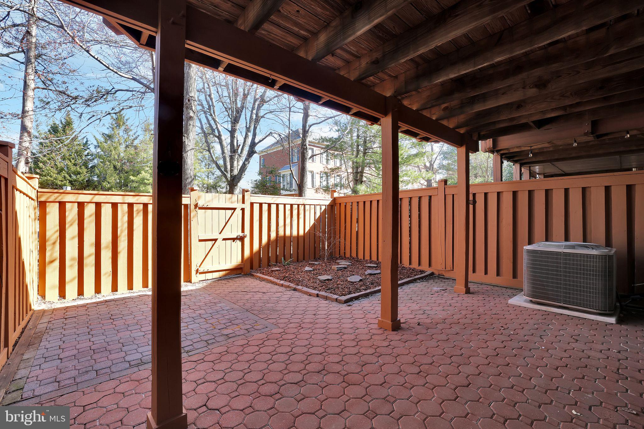 MERRY OAKS - Residential Lease