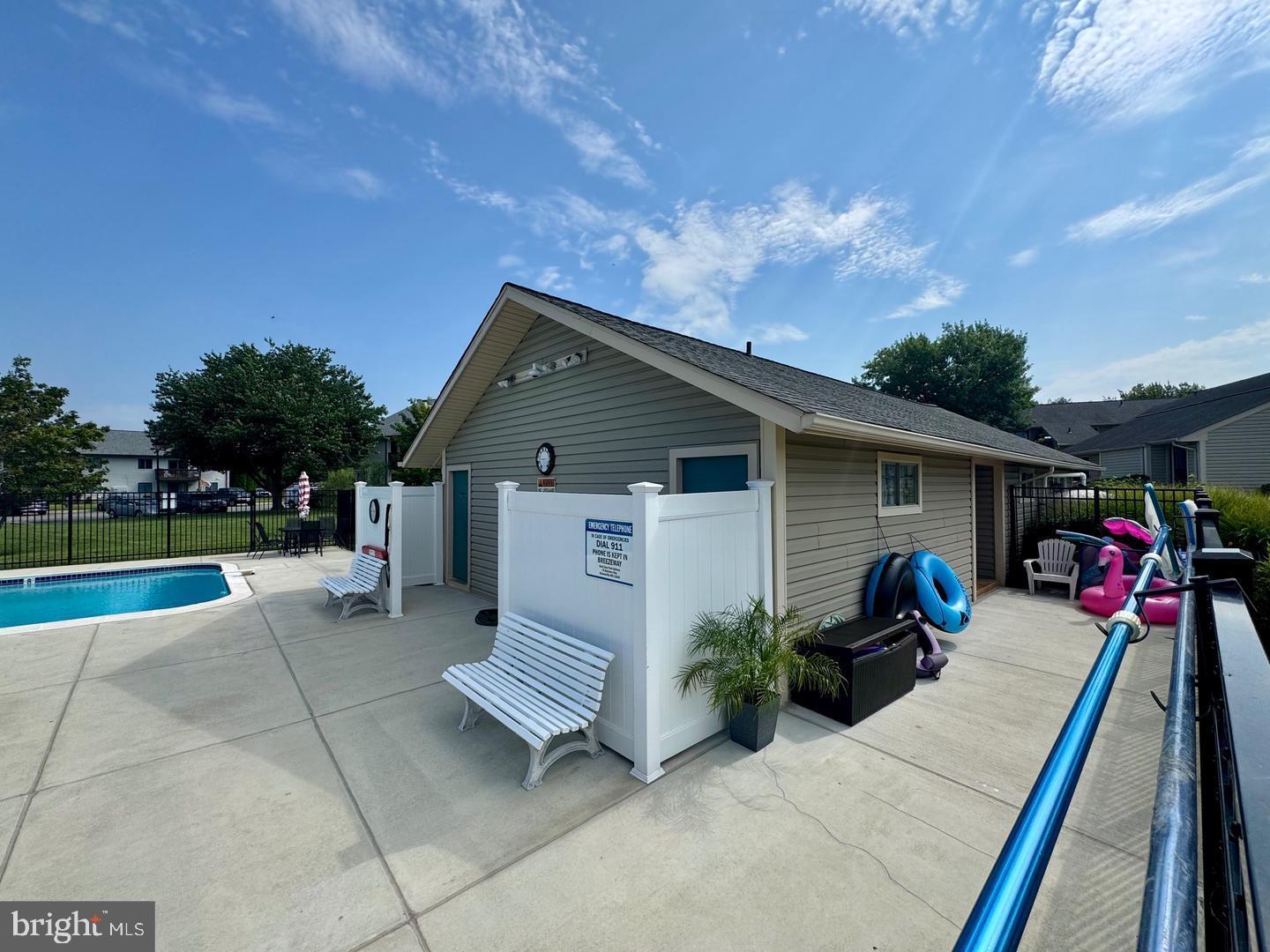 18 MARINERS WAY D 4