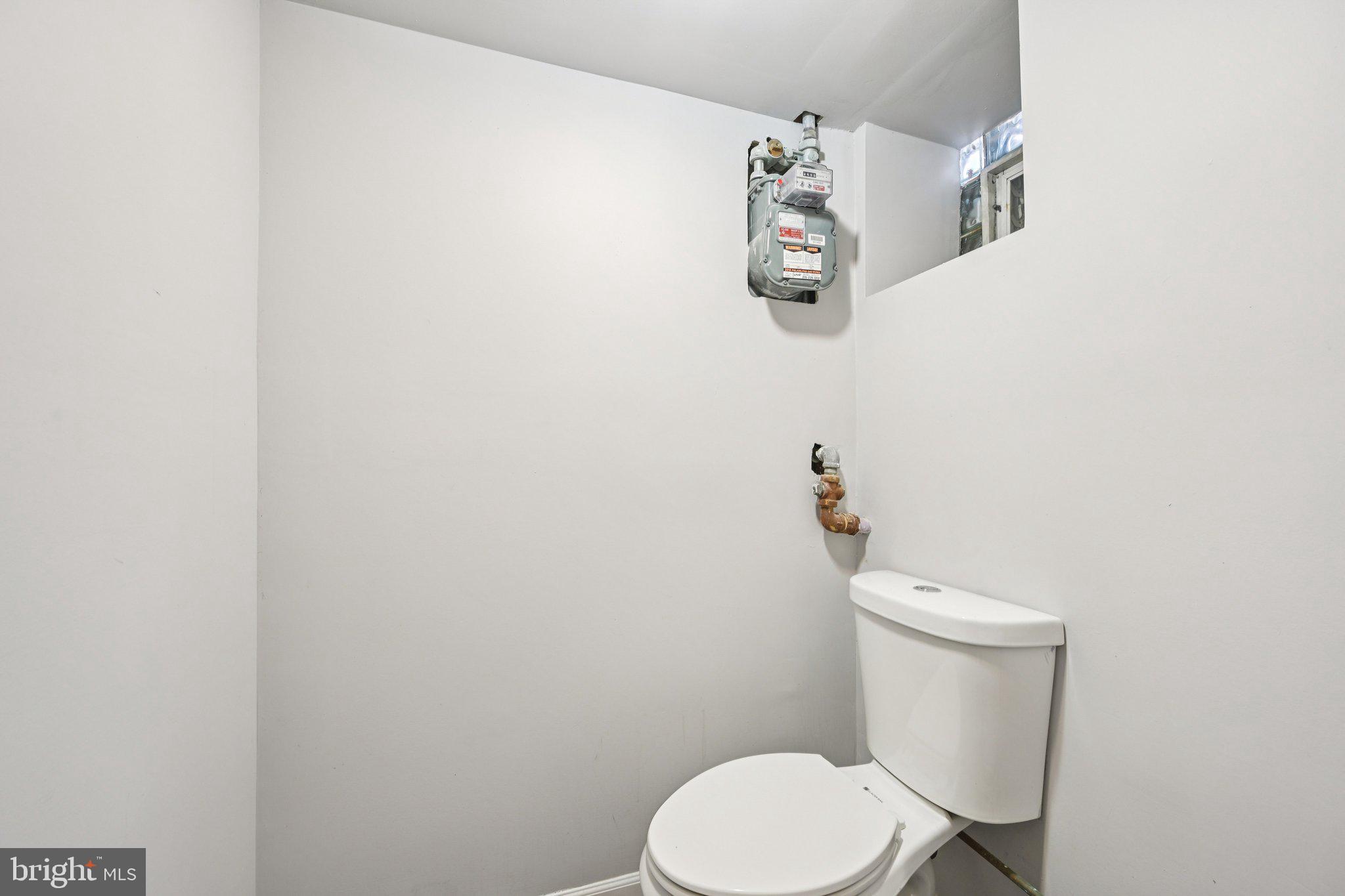 EAST OAK LANE - Residential