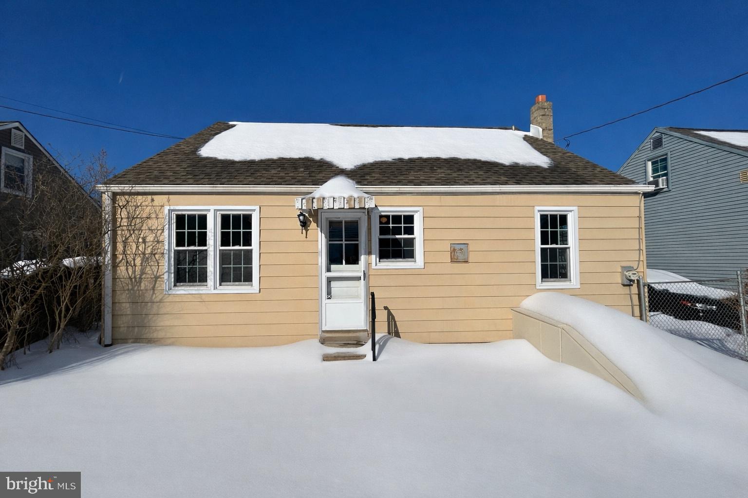 ROSLYN - Residential