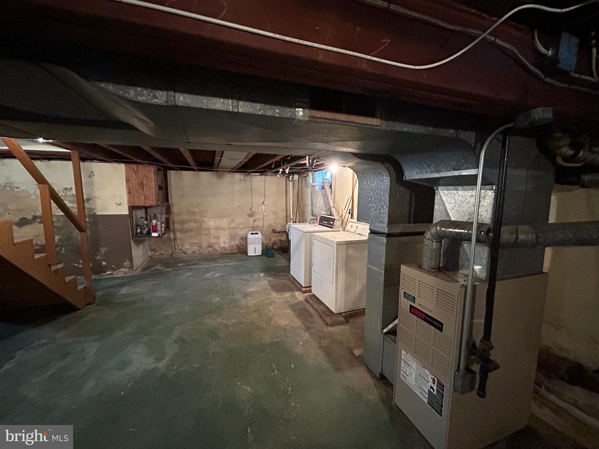 ROSLYN - Residential