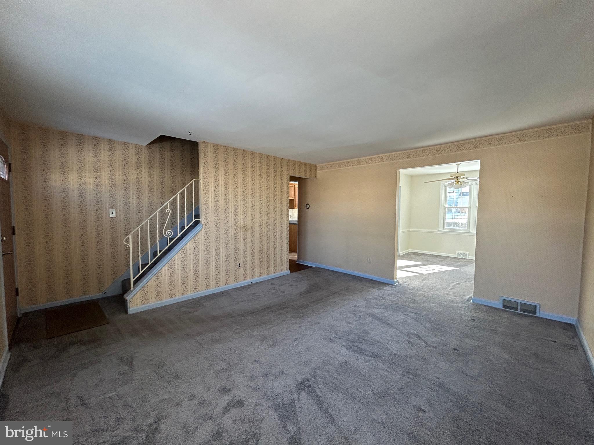 ROSLYN - Residential