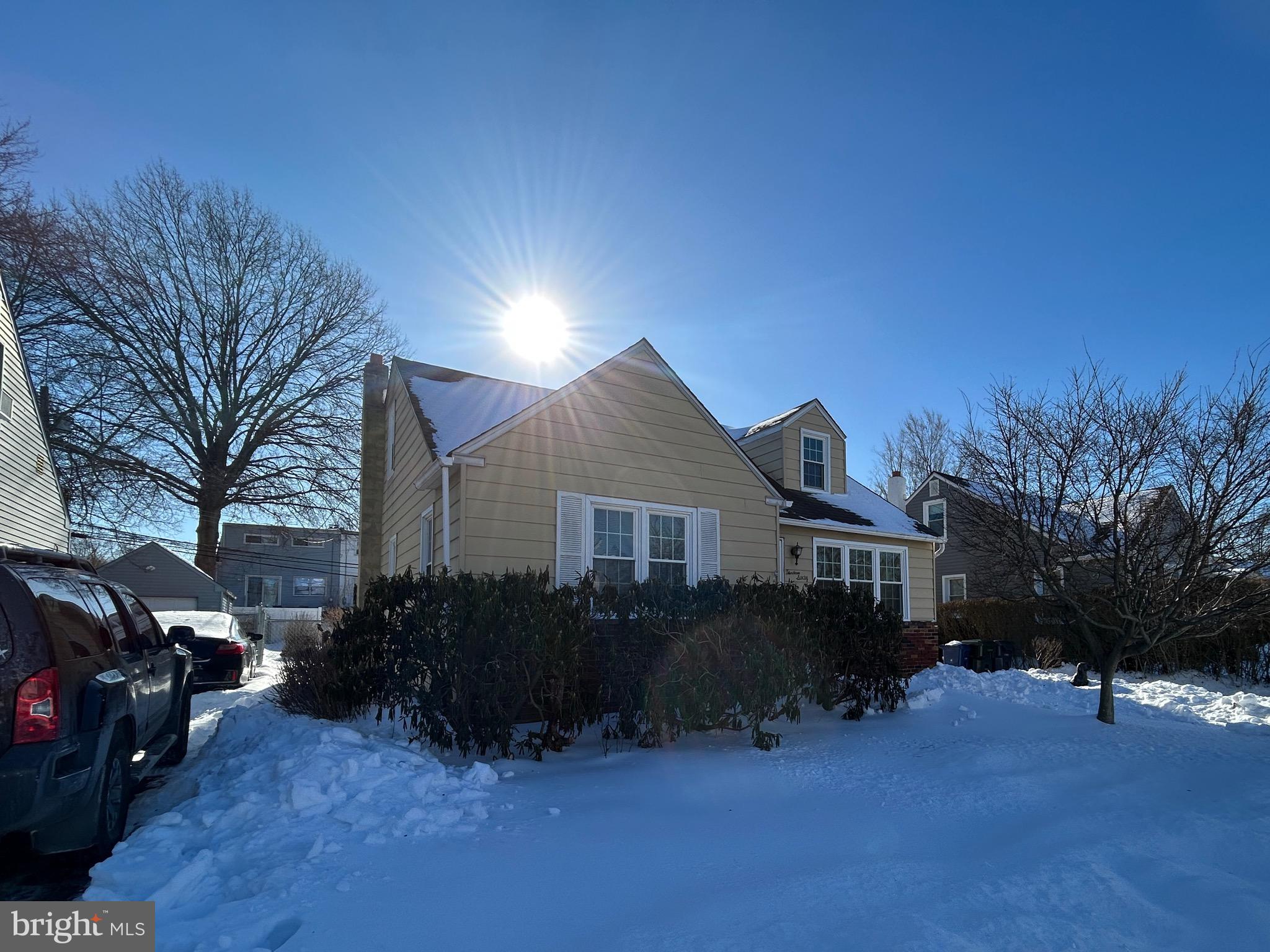 ROSLYN - Residential