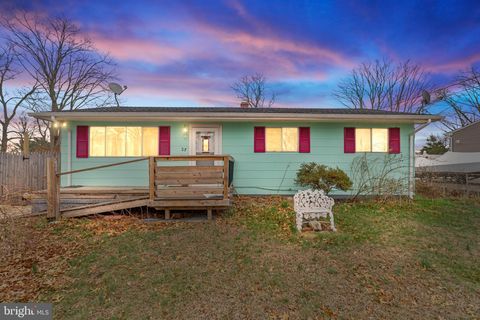 Homes For Sale - 27 Sylvan Lake Boulevard<br/> BAYVILLE, NJ 08721