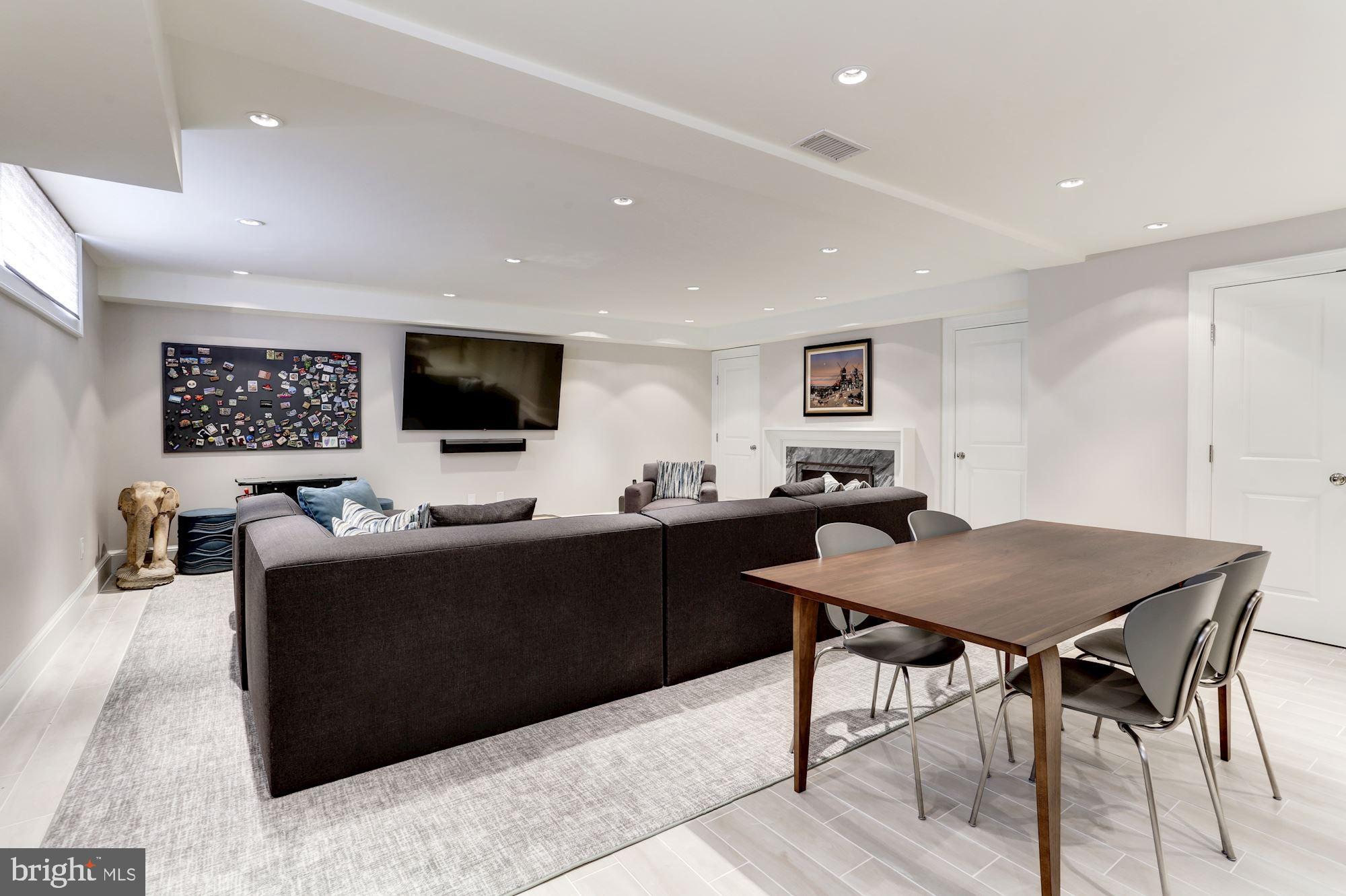 GEORGETOWN - Residential