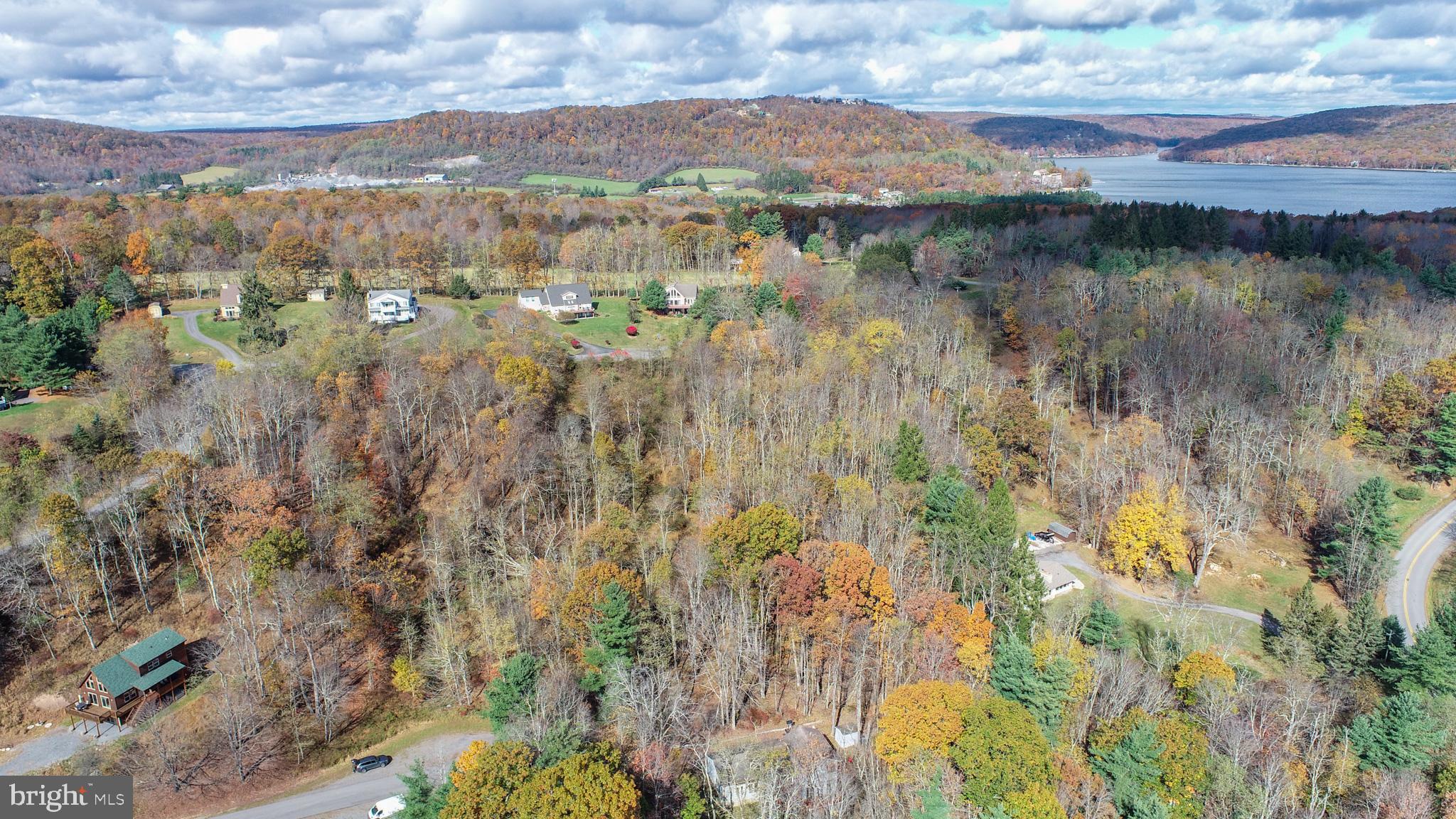 PARADISE RIDGE - Land