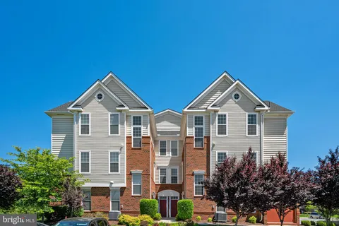 23275 Milltown Knoll Square Unit 118, Ashburn, VA 20148 - MLS#: VALO2126578