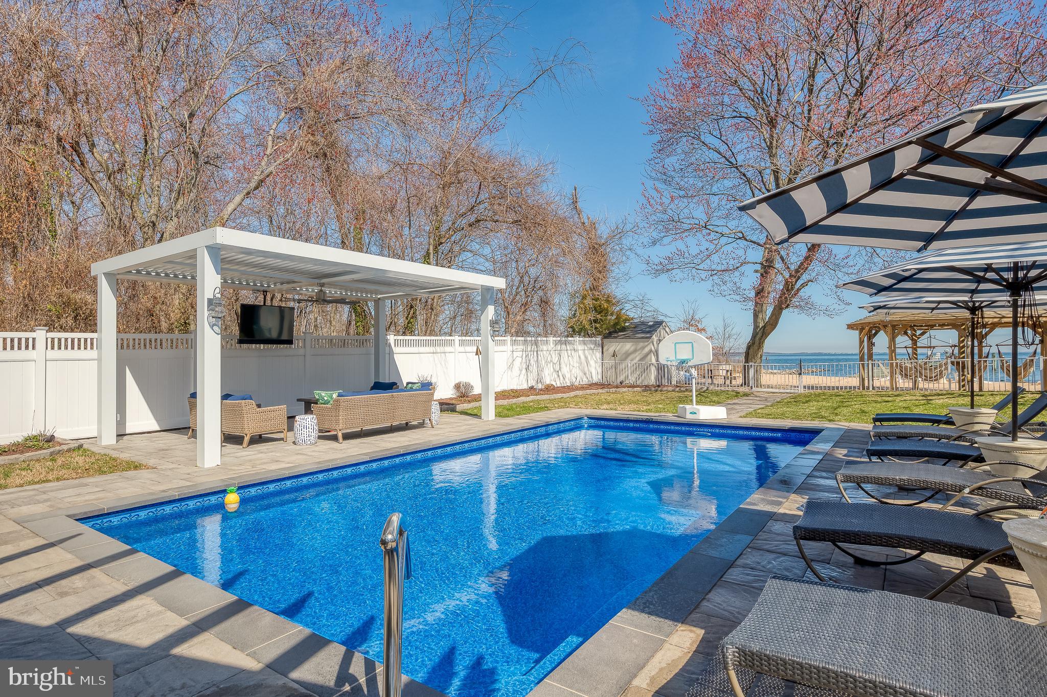 BAYSIDE BEACH - Residential