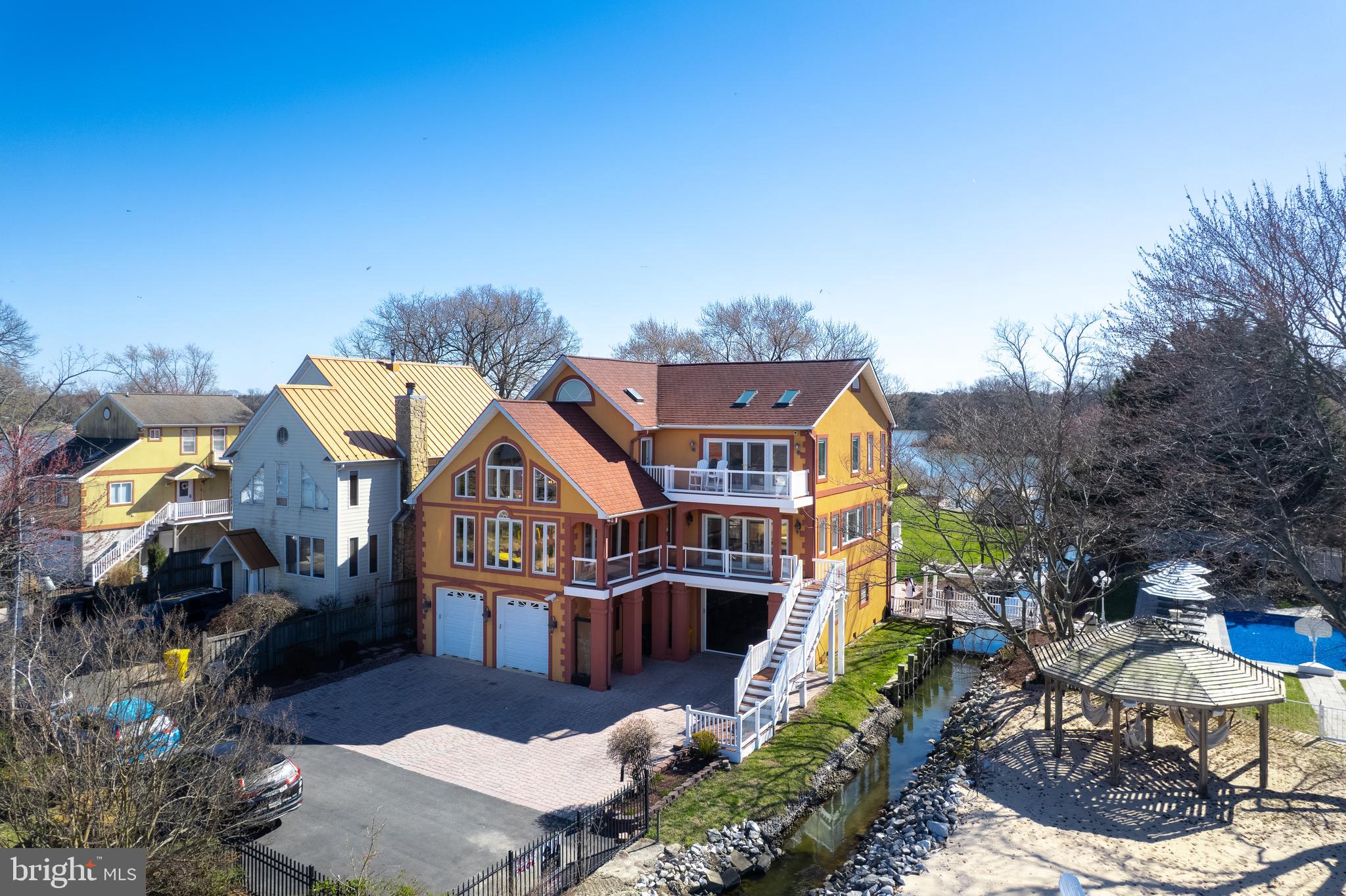 BAYSIDE BEACH - Residential