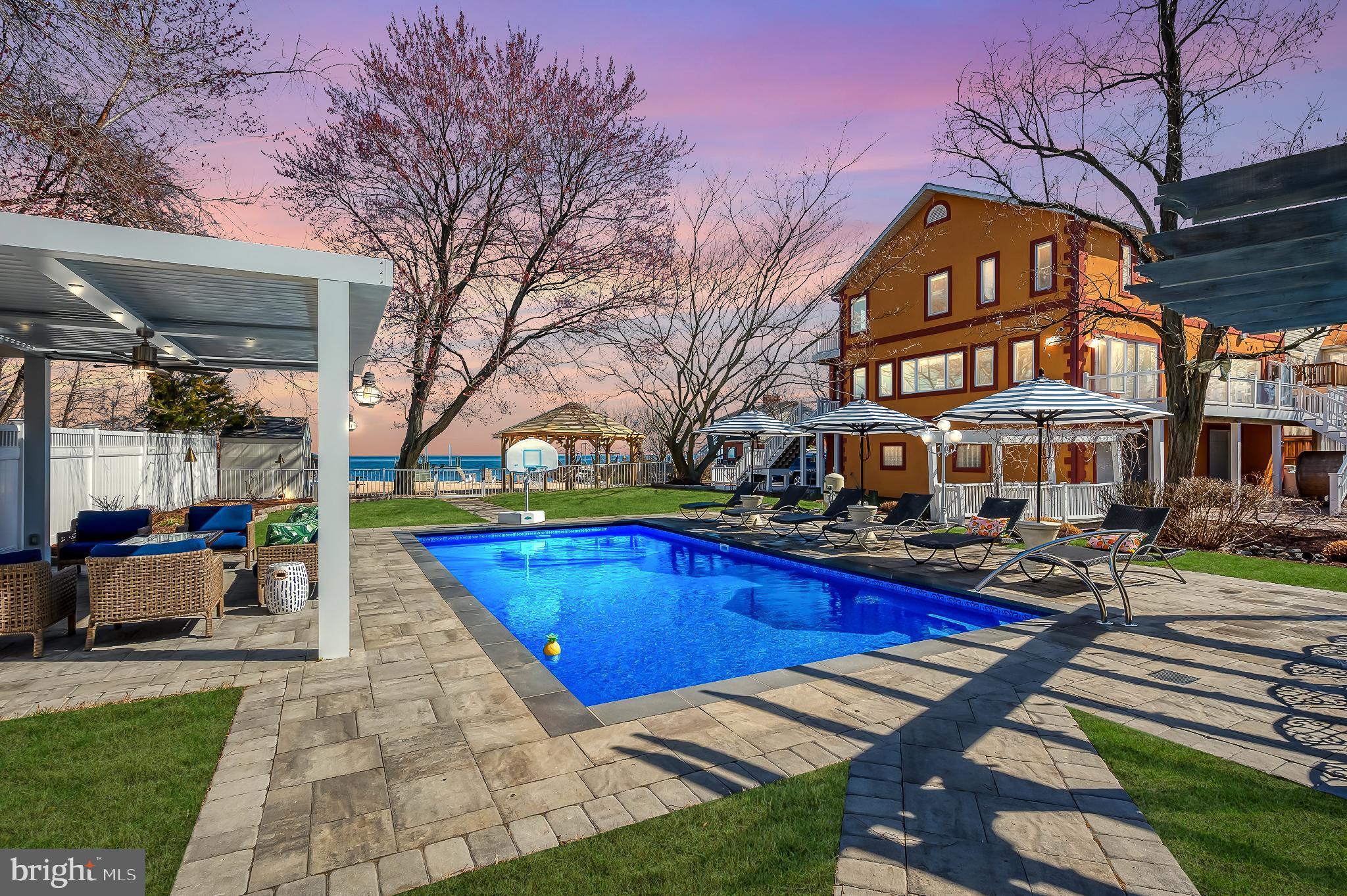 BAYSIDE BEACH - Residential