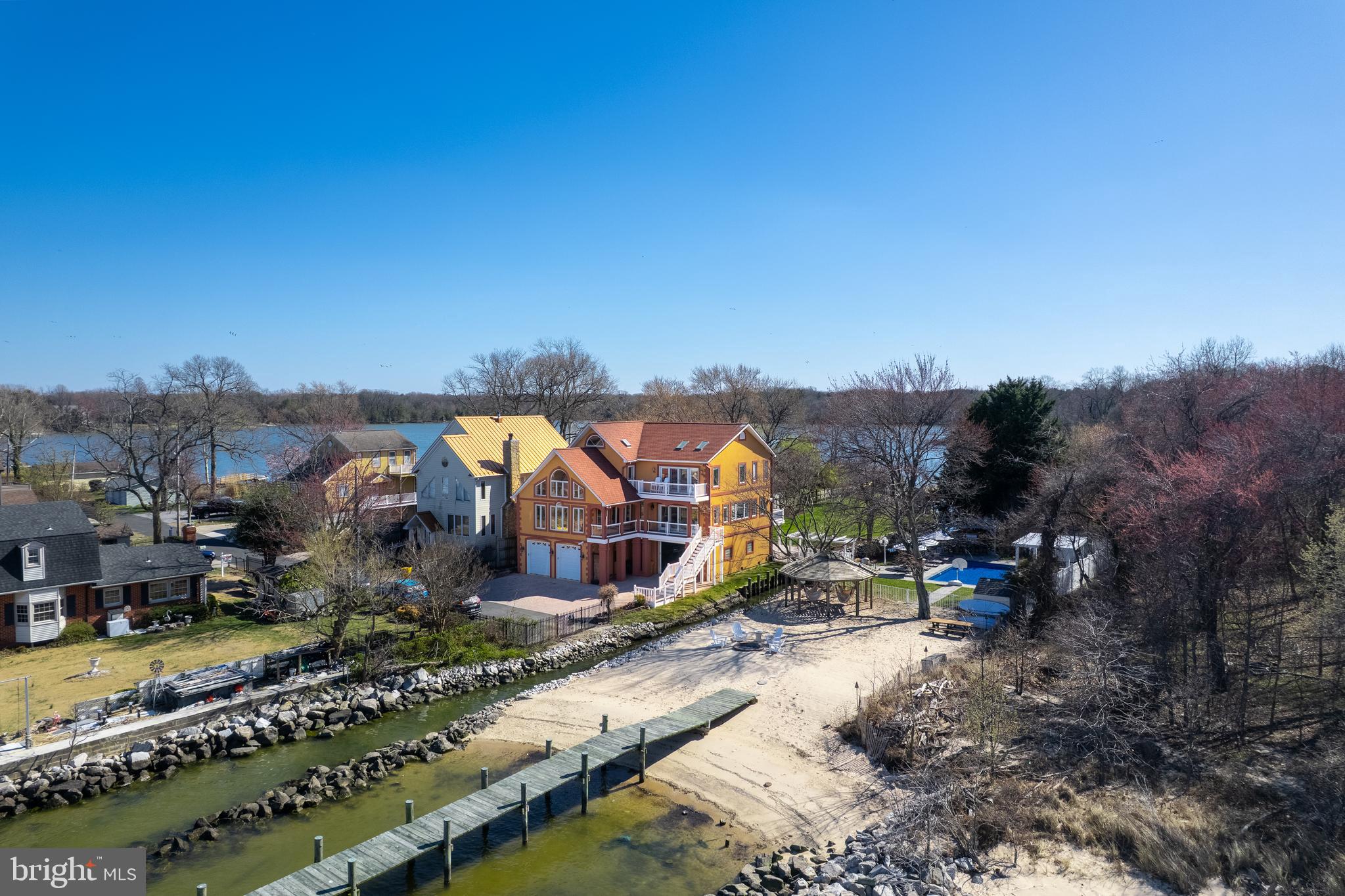 BAYSIDE BEACH - Residential