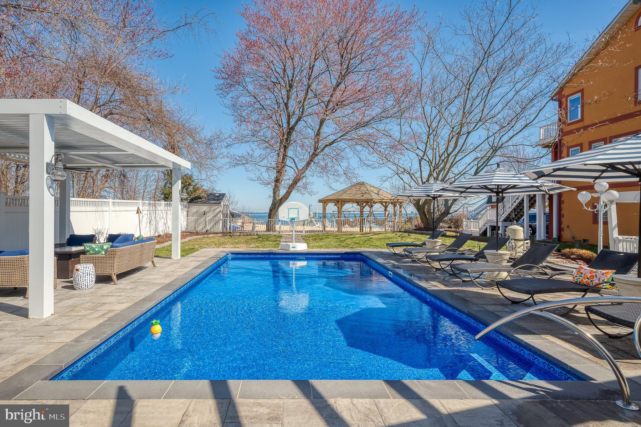 BAYSIDE BEACH - Residential