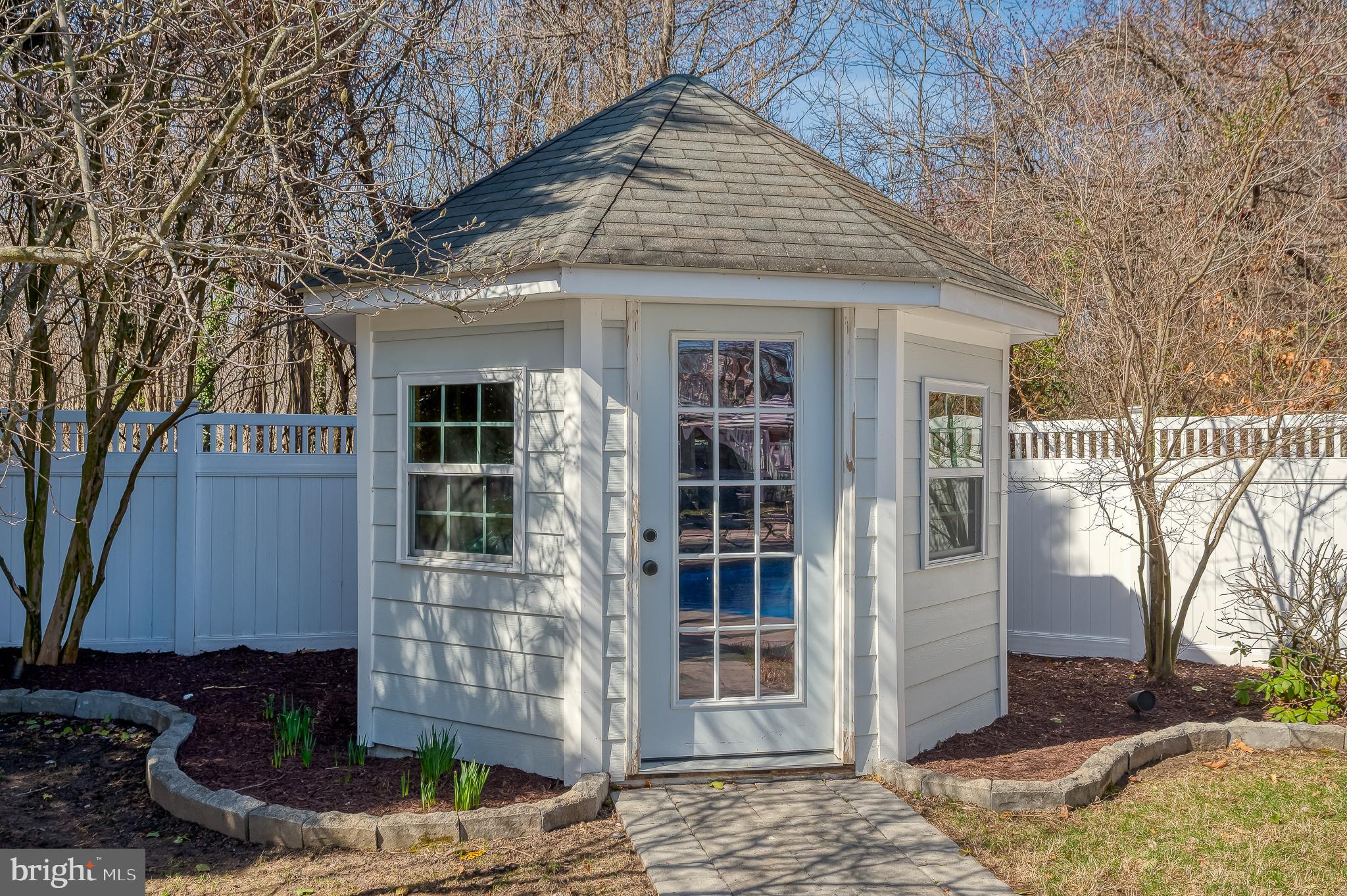 BAYSIDE BEACH - Residential